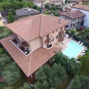 Chiara Hotel